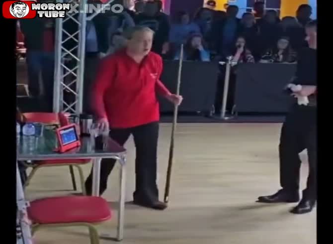 Video :She abandons a pool competition in the final to avoid facing a transsexual